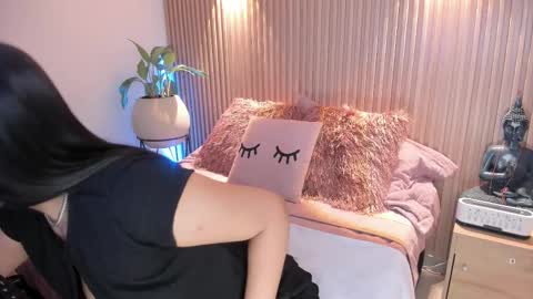 Snapshot of amelie_x chatting on November 2025 02:12:02 AM Amelie online show from November 2025 02:12:02 AM