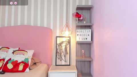 Snapshot of amelietarson chatting on December 2024 07:41:02 PM Victoria online show from December 2024 07:41:02 PM