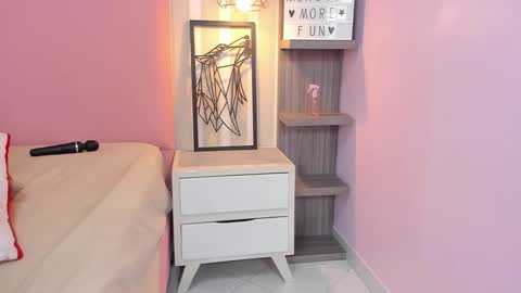 Snapshot of amelietarson chatting on December 2024 10:44:02 PM Victoria online show from December 2024 10:44:02 PM