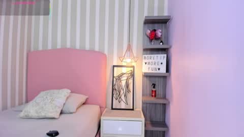 Snapshot of amelietarson chatting on September 2025 07:39:02 PM Victoria online show from September 2025 07:39:02 PM