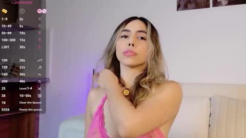 Snapshot of amelietarson chatting on November 2025 08:19:01 PM Victoria online show from November 2025 08:19:01 PM