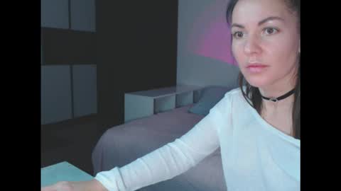 amelinamersi online show from November 2025 05:50:02 PM