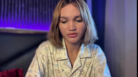 amelinckx online show from January 2025 05:27:01 AM