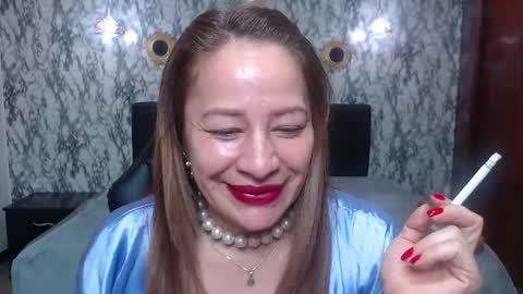 Amell Thomson online show from October 2025 11:41:02 AM