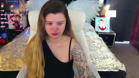 amellymillyy online show from April 2026 07:15:01 PM