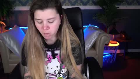 amellymillyy online show from April 2026 01:05:02 PM