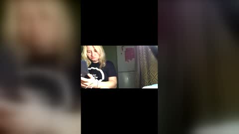 Snapshot of amely12 chatting on April 2026 03:37:02 PM amely12 online show from April 2026 03:37:02 PM