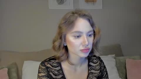 Stefa online show from September 2025 04:09:02 PM