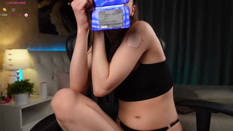 Snapshot of amelyxxx chatting on January 2025 04:14:02 AM Amy online show from January 2025 04:14:02 AM