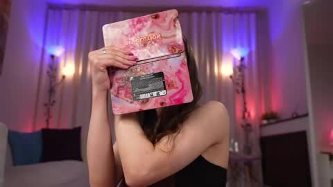 Amy  online show from May 2026 04:42:02 AM