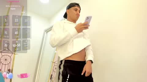 Snapshot of america_27 chatting on January 2025 11:19:02 AM AMILCAR online show from January 2025 11:19:02 AM