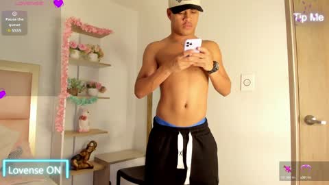 Snapshot of america_27 chatting on January 2025 07:00:01 PM AMILCAR online show from January 2025 07:00:01 PM