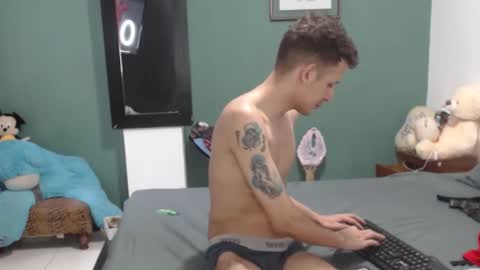 Lucian online show from October 2025 10:19:01 PM