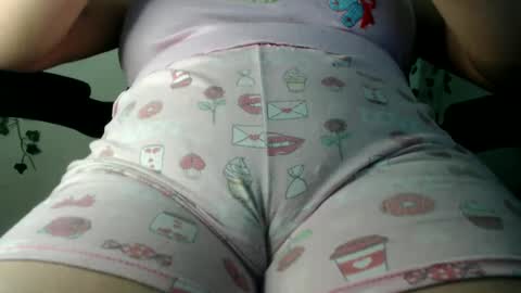 Snapshot of ames9001 chatting on December 2024 07:43:02 PM Mari online show from December 2024 07:43:02 PM