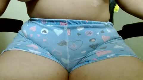 Snapshot of ames9001 chatting on September 2025 12:06:01 PM Mari online show from September 2025 12:06:01 PM