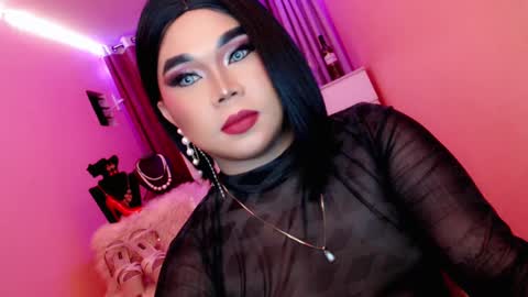 Queen Mireska online show from February 2025 02:34:02 PM