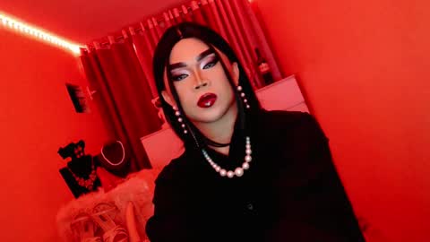 Queen Mireska online show from March 2025 12:42:02 PM