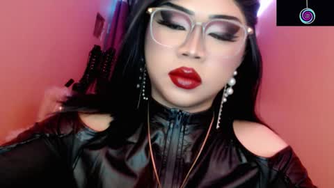 Queen Mireska online show from March 2026 04:55:01 PM