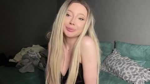 Ami Air online show from November 2025 12:04:01 PM