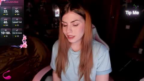 Snapshot of amiandthomas chatting on October 2025 01:14:01 AM VelvetCaprice online show from October 2025 01:14:01 AM