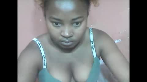 amielle_01 online show from April 2026 06:07:02 AM