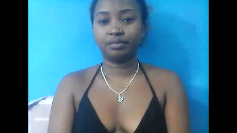 amielle_01 online show from May 2026 10:00:02 AM