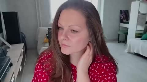 Snapshot of amilafran chatting on November 2025 07:51:02 AM Mila online show from November 2025 07:51:02 AM