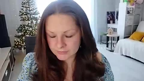 Snapshot of amilafran chatting on January 2026 07:24:02 AM Mila online show from January 2026 07:24:02 AM