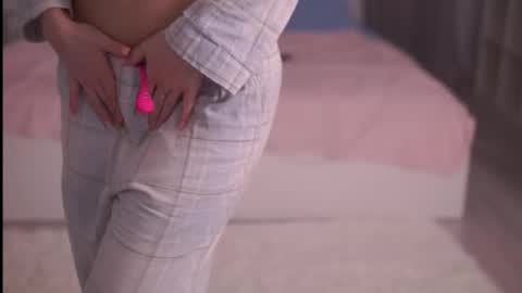 Snapshot of amillygil chatting on December 2025 07:42:02 PM Emily online show from December 2025 07:42:02 PM