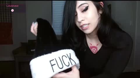 amilust online show from December 2024 11:20:01 PM