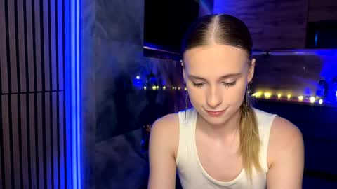 Amily online show from May 2026 04:26:01 PM