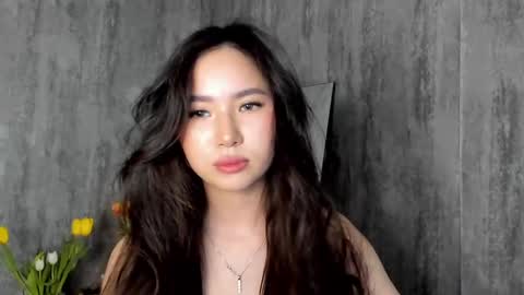 Amina online show from March 2025 12:15:01 PM