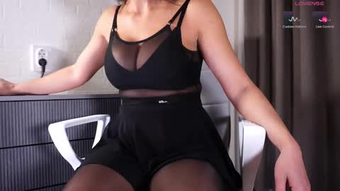 Amina Next stream 161124 in 1800  UTC3 online show from February 2026 05:47:01 AM