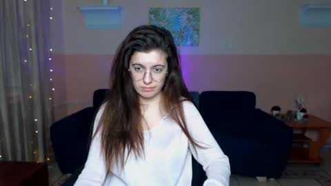 Amina online show from February 2025 12:48:02 PM