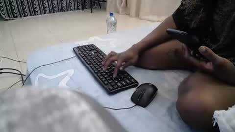 amira9120 online show from October 2025 10:04:01 AM