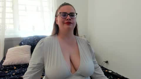 Amira Vyxen online show from May 2026 05:47:01 AM