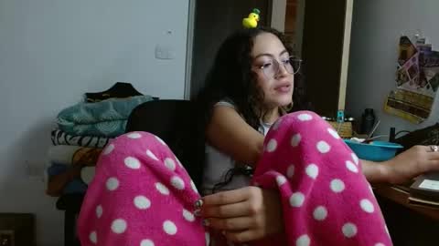 amitlu_ online show from December 2024 08:20:02 PM