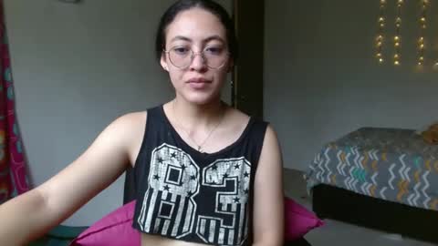 amitlu_ online show from January 2025 06:24:01 PM