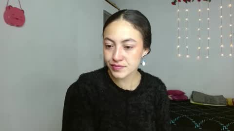 amitlu_ online show from September 2025 10:04:02 AM