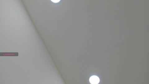 Amber online show from December 2025 02:21:01 PM