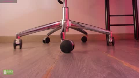 Amelia online show from November 2025 04:23:02 AM