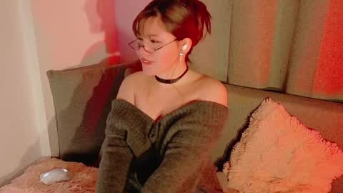 Miss Ukii online show from November 2025 10:32:02 PM