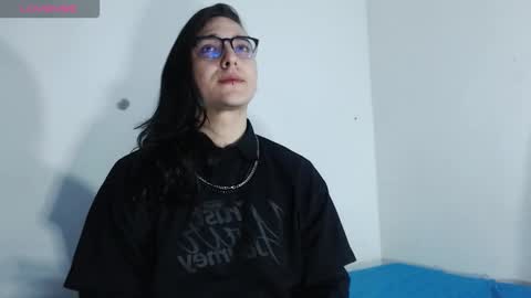 Snapshot of amoneth_xx chatting on December 2025 10:25:02 PM Amoneth online show from December 2025 10:25:02 PM