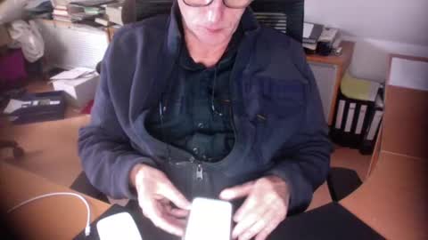 Amor2200 online show from September 2025 05:13:02 PM