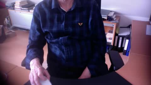 Amor2200 online show from March 2026 03:04:01 PM