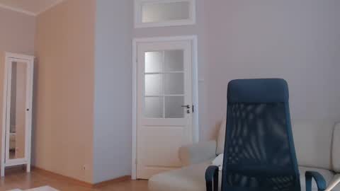 Snapshot of amoremeoww chatting on February 2025 08:38:01 AM miss unforgettable online show from February 2025 08:38:01 AM