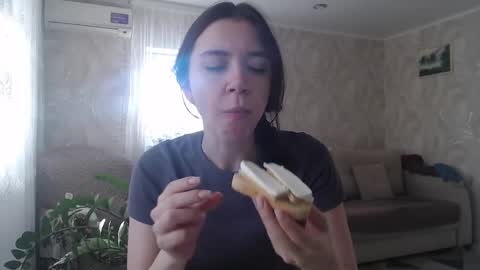 Snapshot of amoremeoww chatting on November 2025 06:56:02 AM miss unforgettable online show from November 2025 06:56:02 AM