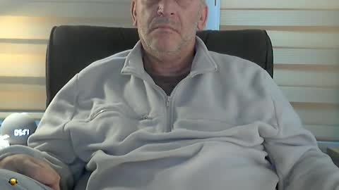 AmorLin online show from March 2026 02:20:01 PM