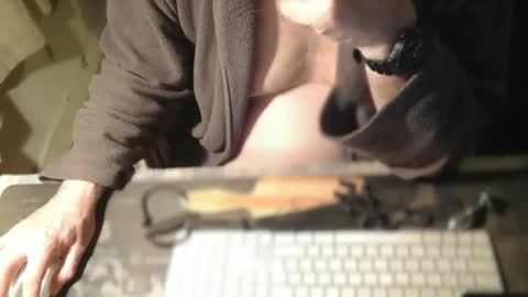 amslave4f online show from February 2026 09:30:01 PM