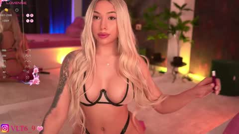 Snapshot of amunajaxson chatting on March 2025 03:08:01 AM ------------- online show from March 2025 03:08:01 AM